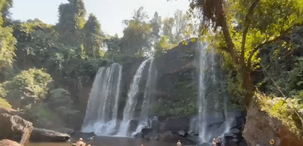 Waterfall 100 Lingas, Siam Reap